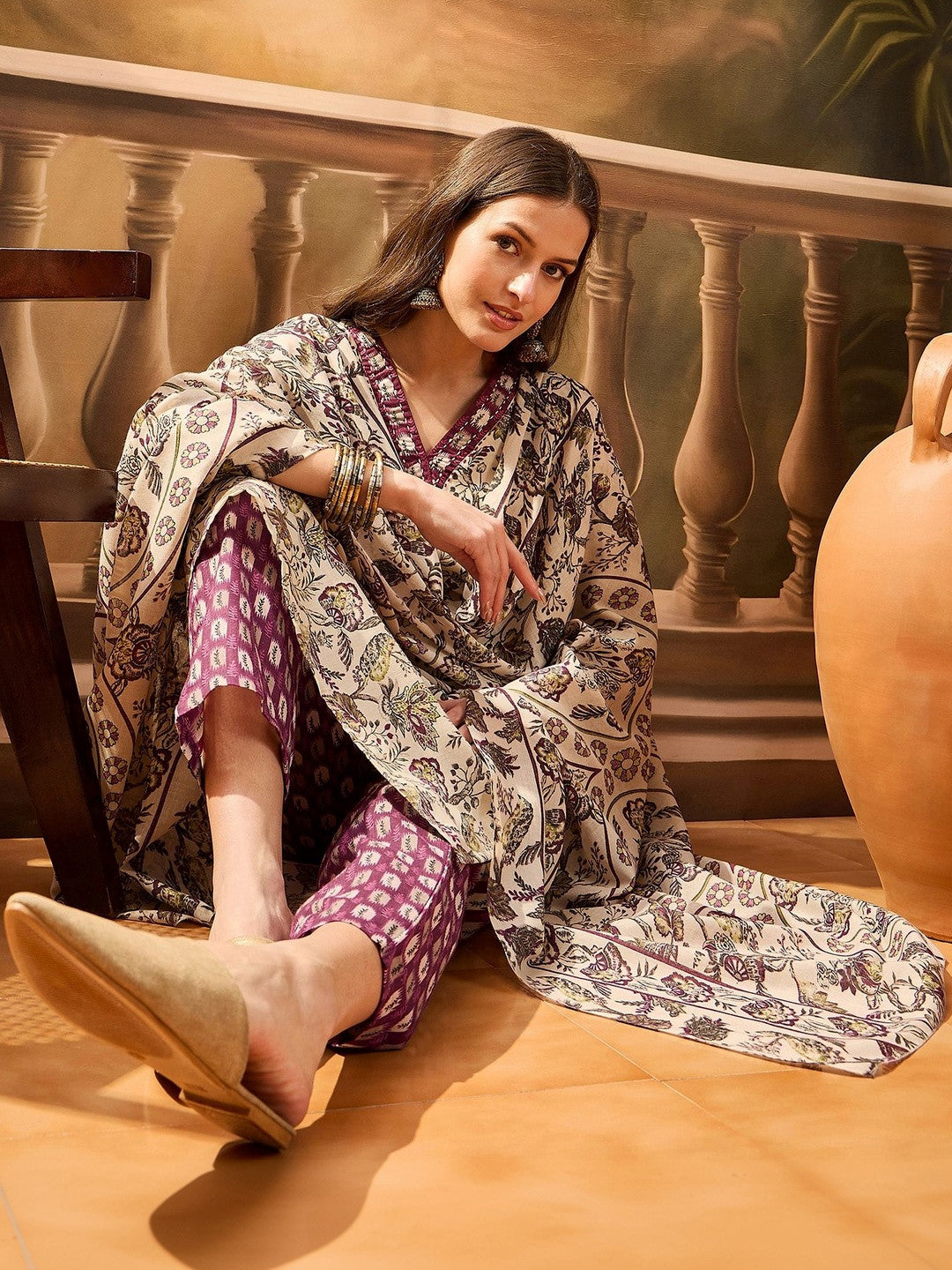 Dhiyona SN Printed V-Neck Kurta & Trousers Kurta Sets