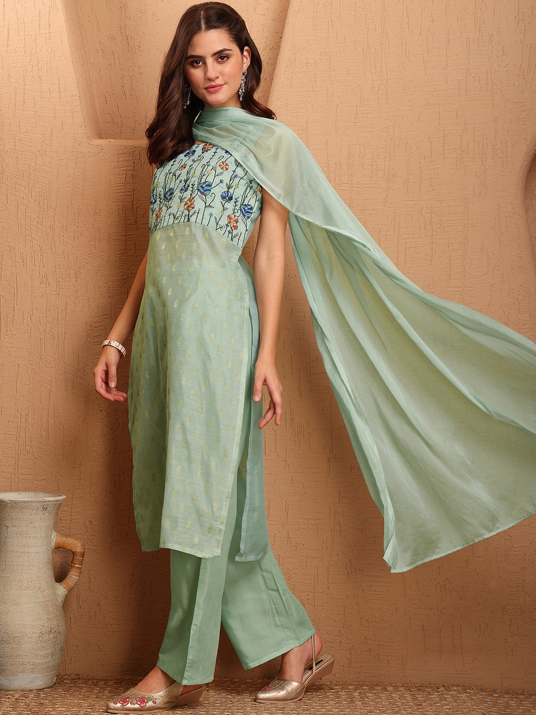 Women Green Kurta Sets