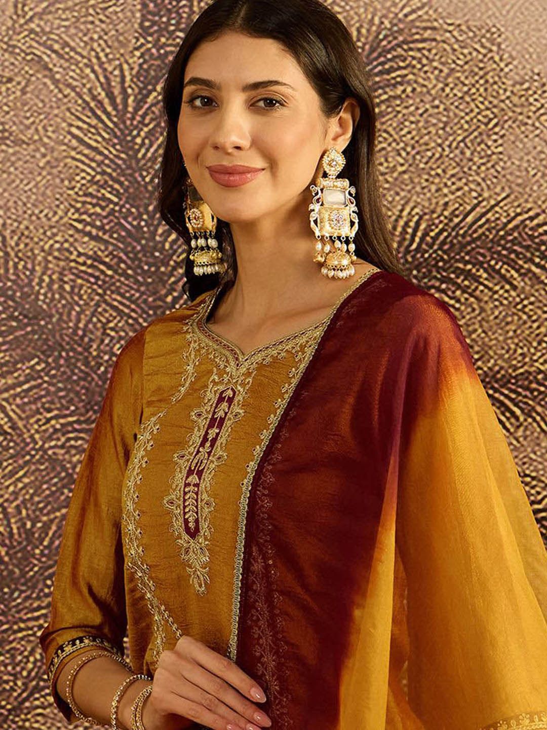 Dhiyona SN Embroidered Zari Sequence Thread Work Straight Kurta With Palazzos & Dupatta