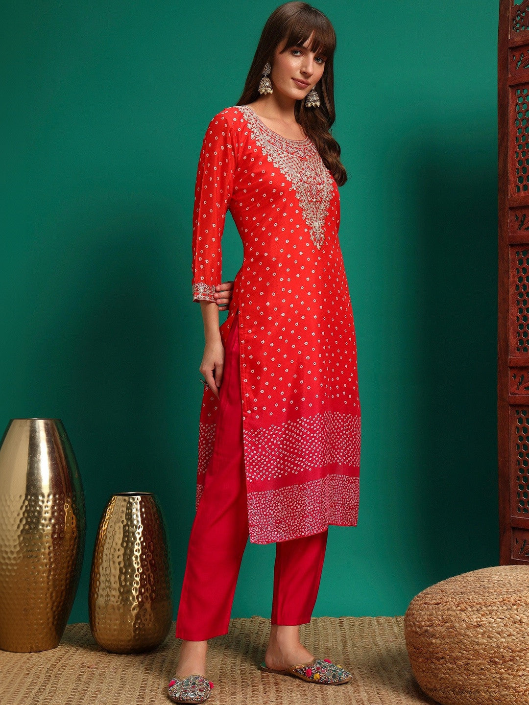 Women Ethnic Motifs Printed Regular Thread Work Kurta with Trousers & With Dupatta