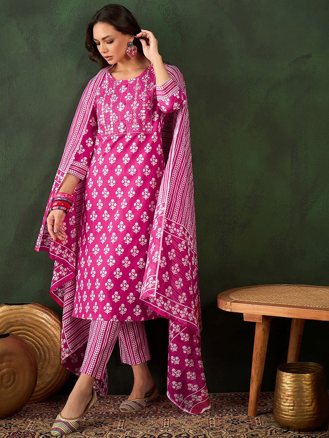 Floral Printed Pure Cotton Kurta With Trousers & Dupatta