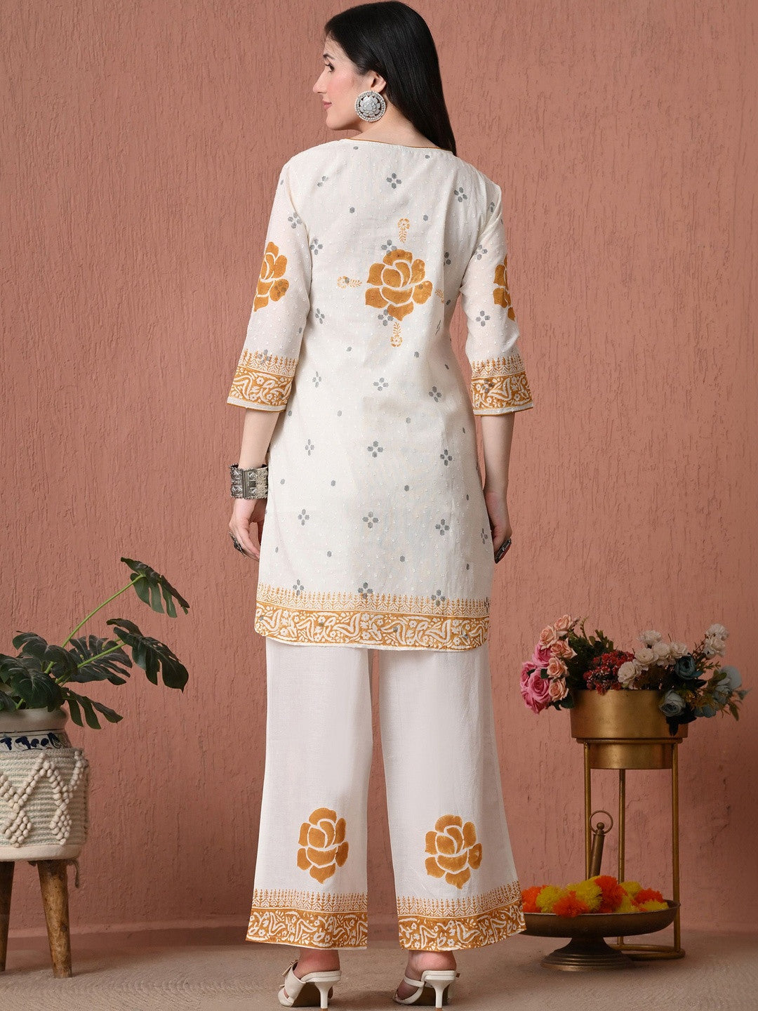 Women Floral Printed Regular Pure Cotton Kurta with Palazzos