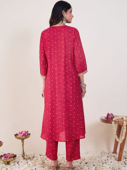 Ethnic Motifs Printed V-Neck Straight Kurta With Trousers