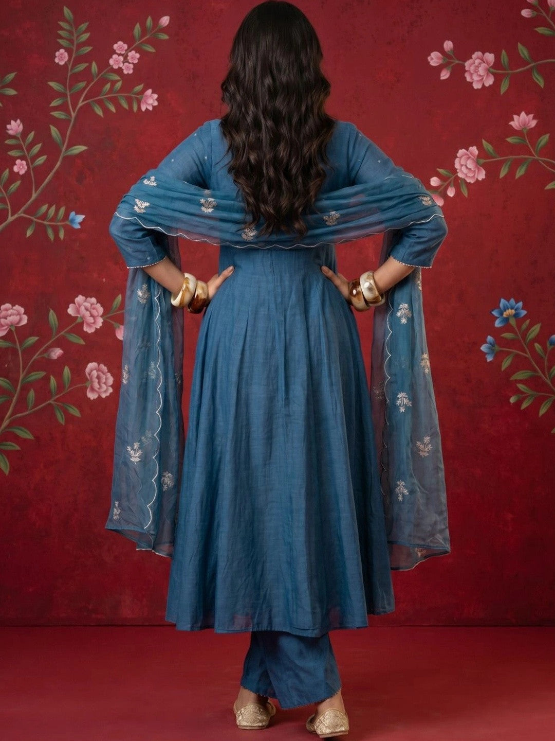 Women Ethnic Motifs Embroidered Empire Thread Work Pure Silk Kurta with Trousers & With Dupatta