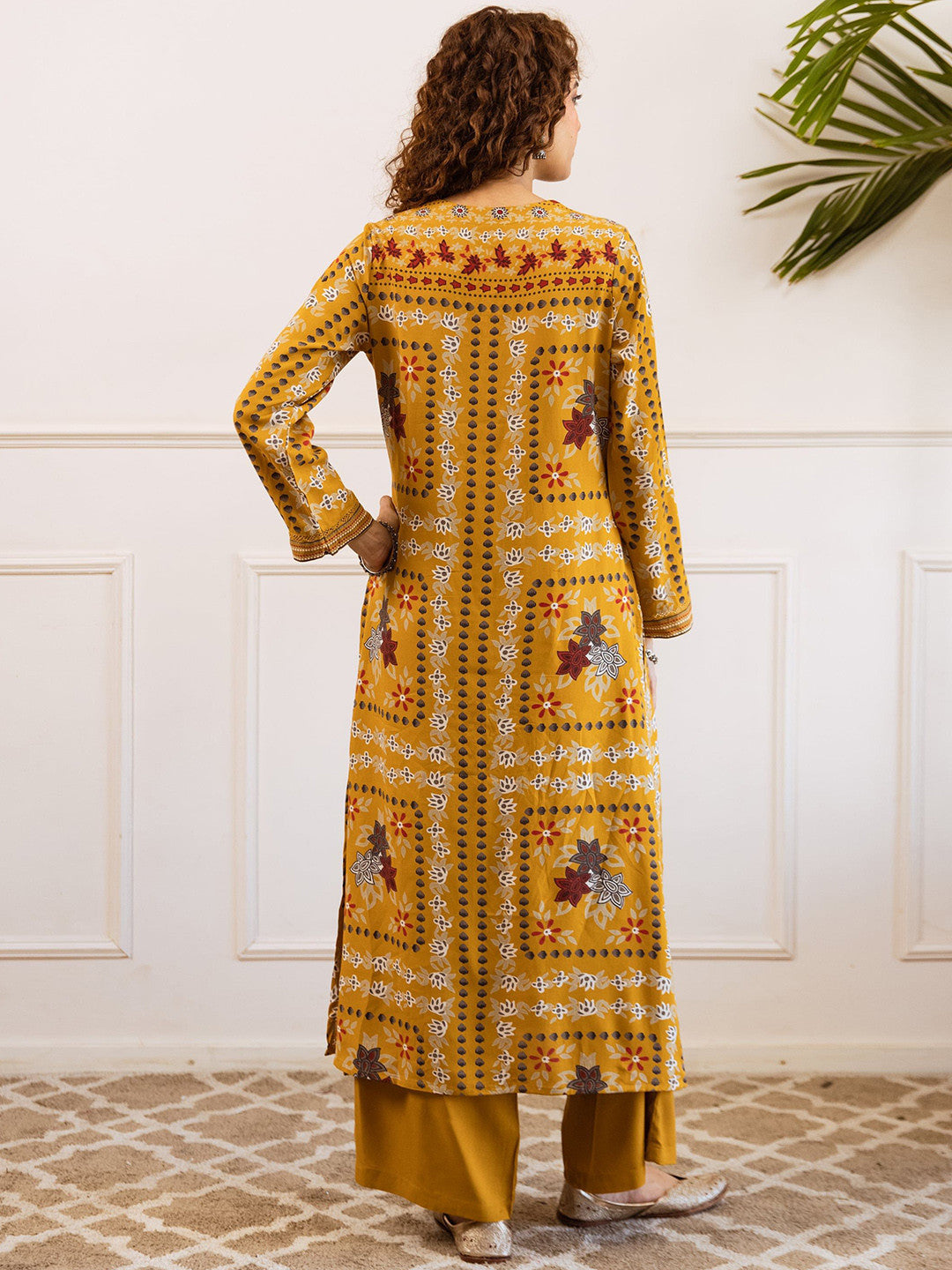 Floral Printed Straight V-Neck Kurta & Palazzo