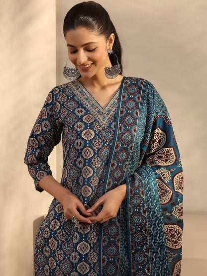 Women Ethnic Motifs Printed Regular Thread Work Kurta with Trousers & With Dupatta