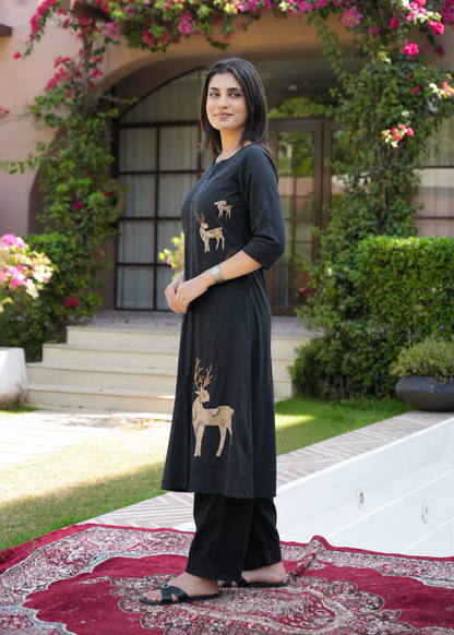 Mayri Onyx embroidery cotton kurta pant set