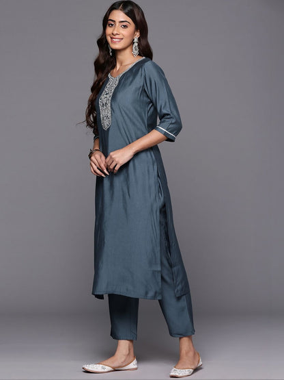 Women Ethnic Motifs Embroidered Regular Sequinned Kurta with Trousers & With Dupatta