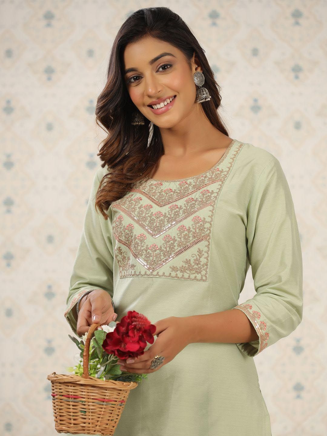 Dhiyona OD  Women Floral Embroidered Flared Sleeves Mirror Work Kurta