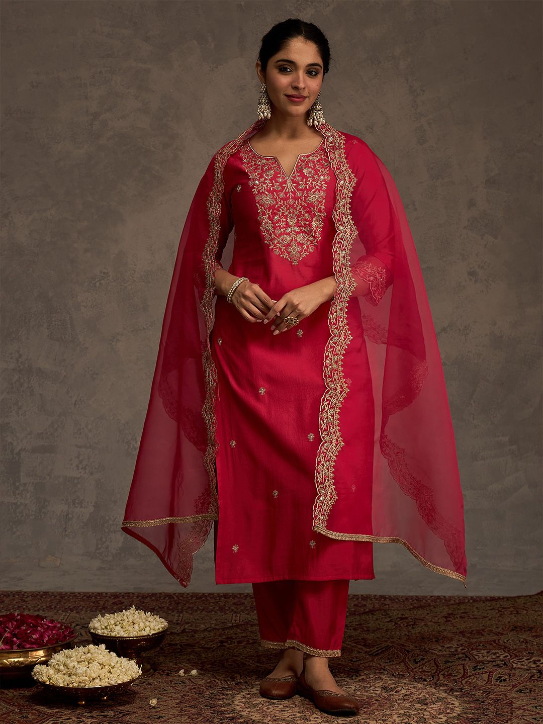 Dhiyona IE Women Ethnic Motifs Embroidered Regular Thread Work Liva Kurta with Trousers & With Dupatta