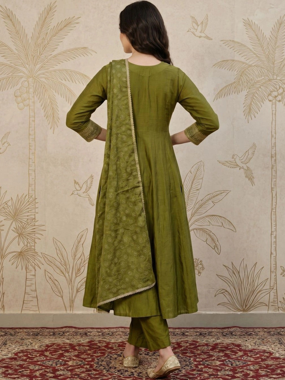 Women Ethnic Motifs Embroidered Regular Thread Work Kurta with Trousers & With Dupatta