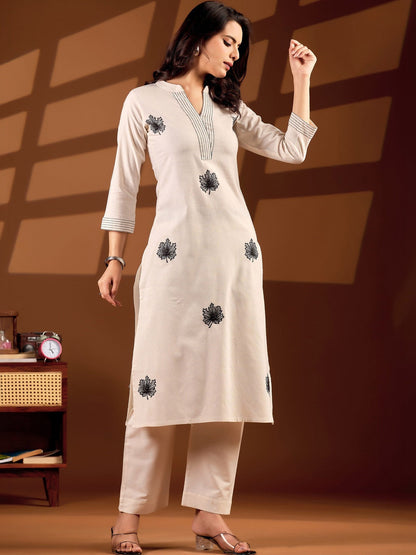 Women Ethnic Motifs Embroidered Regular Thread Work Pure Cotton Kurta with Trousers