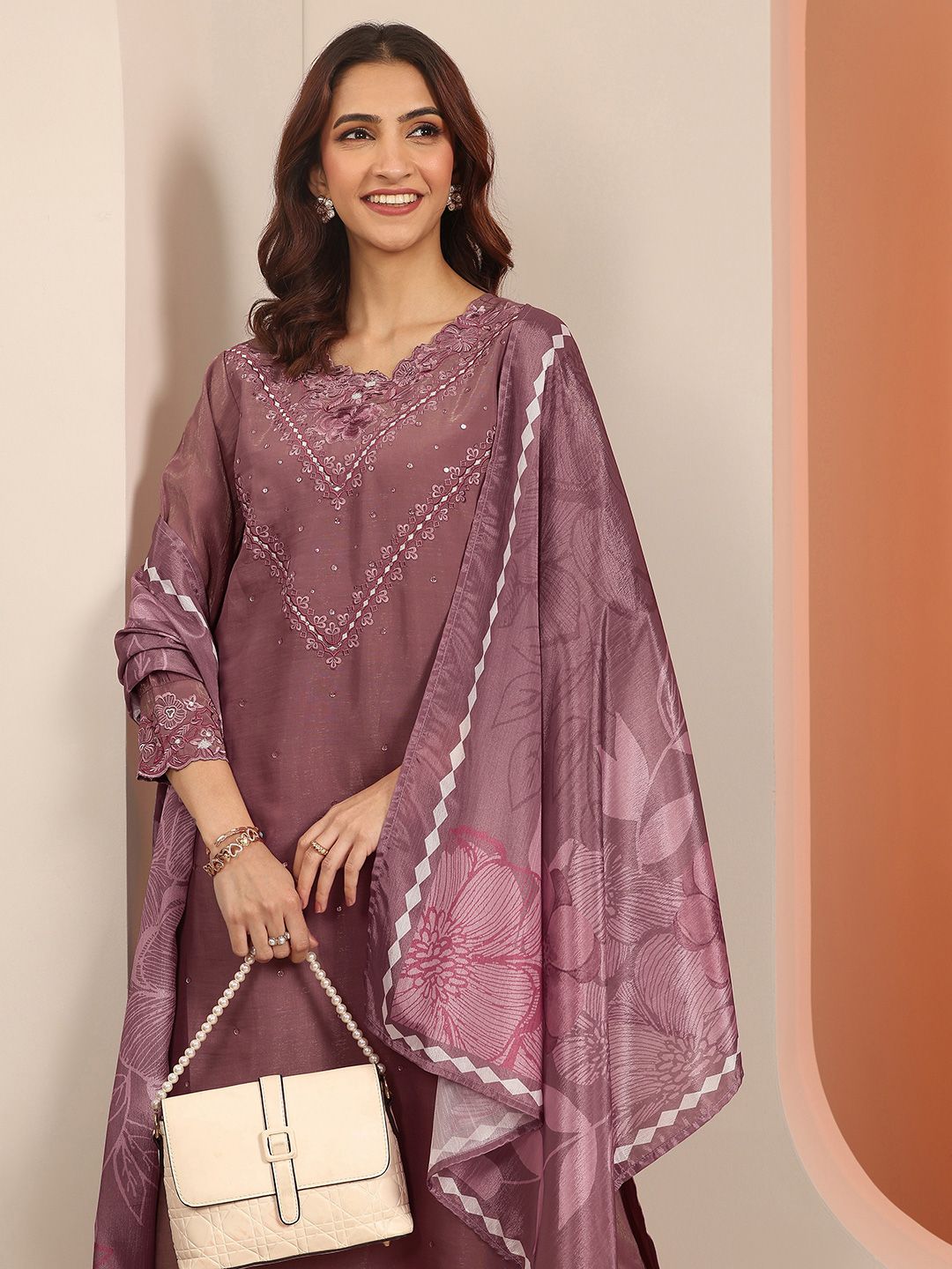 Dhiyona LL Women Floral Embroidered Kurta with Palazzos & Dupatta