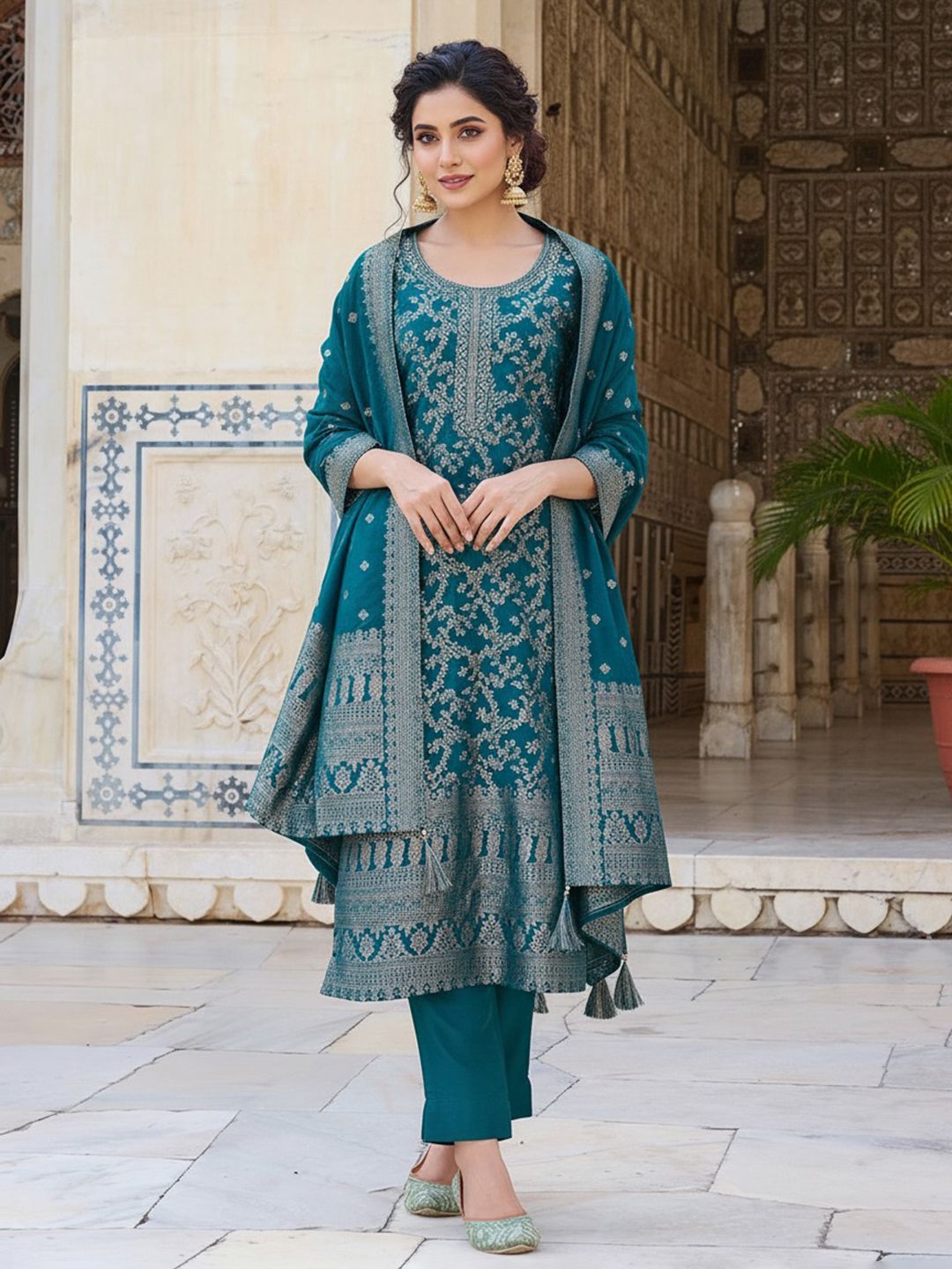 Dhiyona KL Floral Woven Design Straight Kurta with Trousers & Dupatta