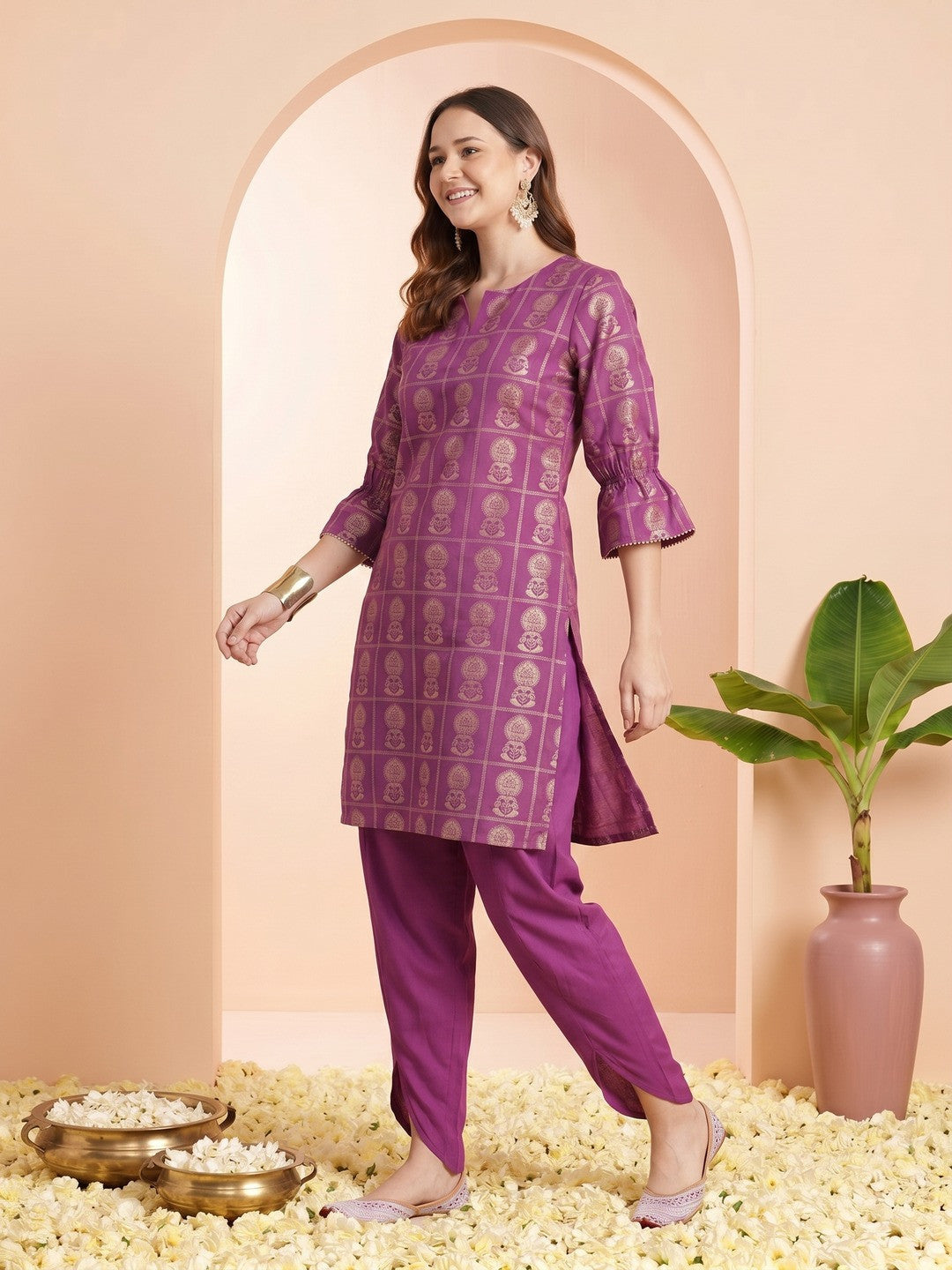 Ethnic Motifs Printed Straight Kurta with Trousers