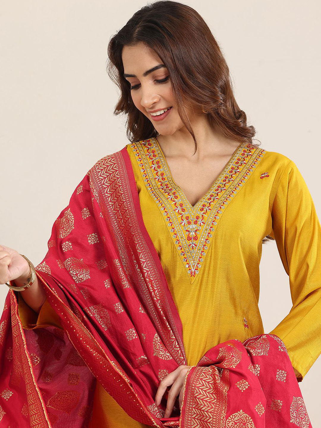 Floral Embroidered V Neck Sequinned Kurta With Trousers & Dupatta