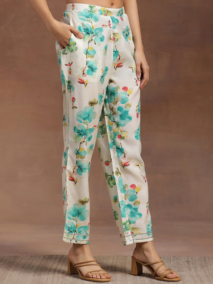 Women Floral Printed Panelled Kurta with Trousers