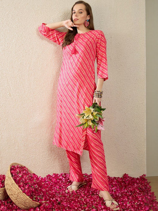 Women Leheriya Printed Regular Kurta with Trousers