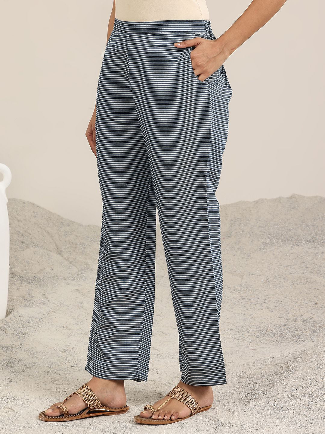 Off White Geometric Printed Sequinned Straight Kurta With Trousers