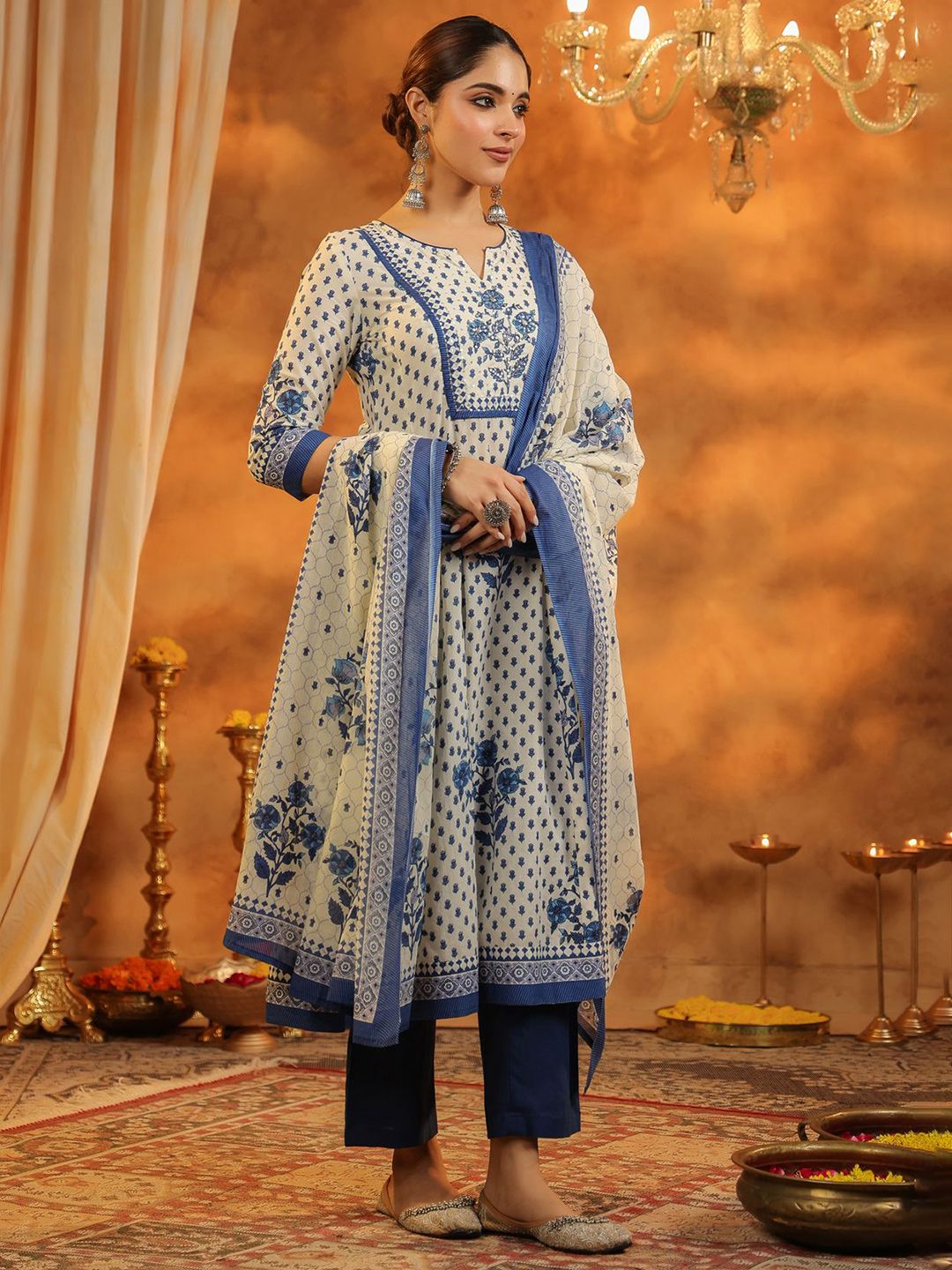 Dhiyona RR Women's Floral Printed Pure Cotton Republic Day Kurta With Trousers & Dupatta