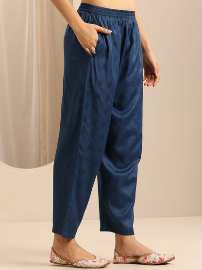 Women Floral Kurta with Trousers & With Dupatta