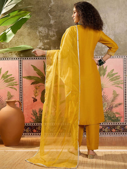 Embroidered Round Neck Kurta & Trousers Kurta Set
