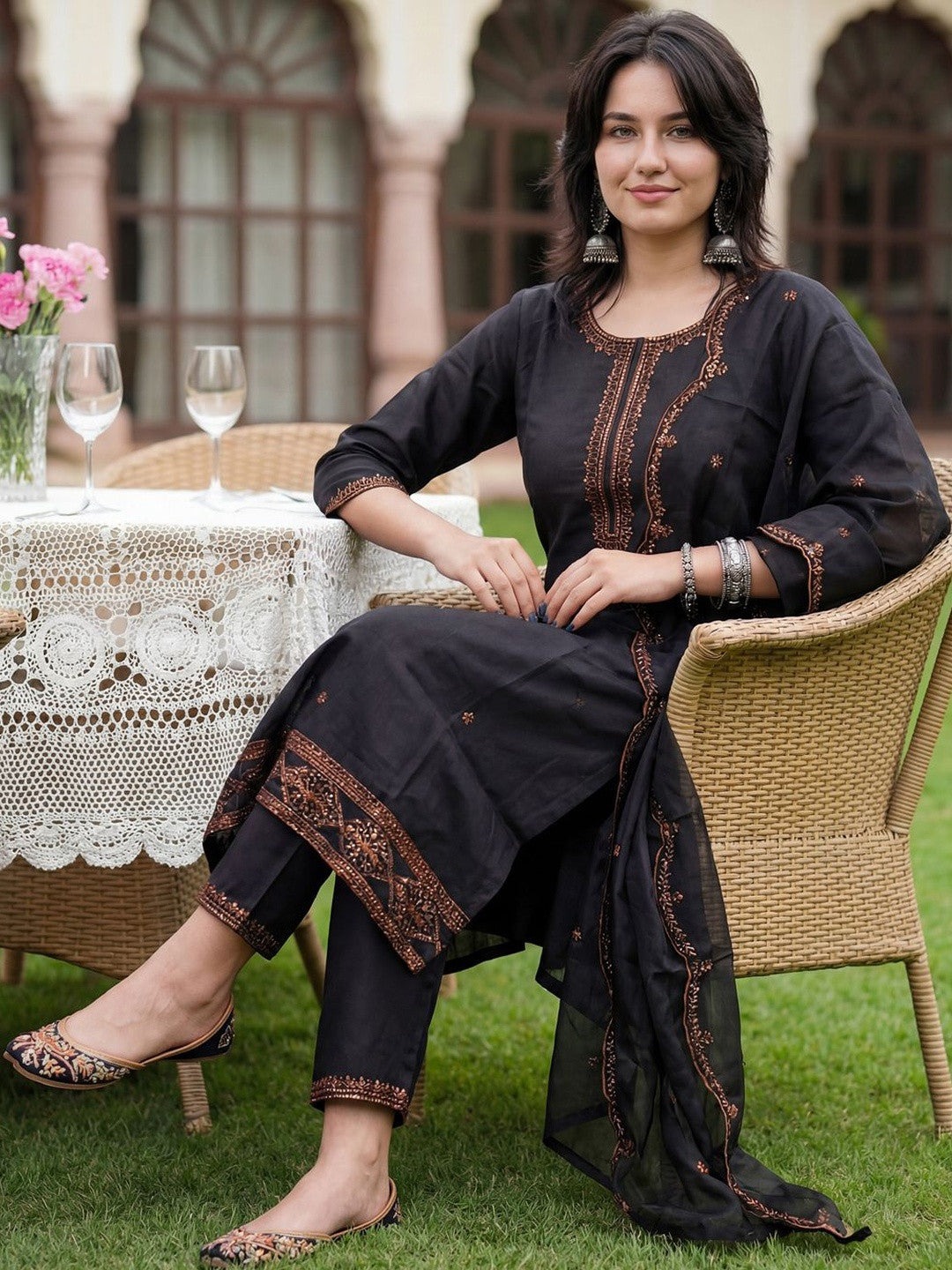 Women Ethnic Motifs Embroidered Regular Thread Work Kurta with Trousers & With Dupatta