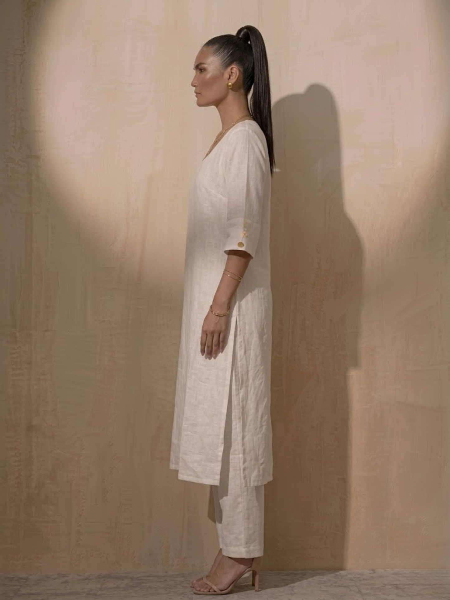 Dhiyona ST Swtantra White Linen Round Neck Elbow Sleeve Kurta with Pants
