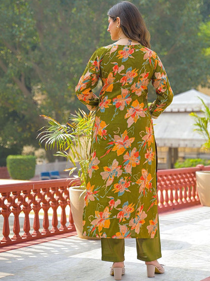 Dhiyona KL Women Floral Printed Regular Thread Work Kurta with Trousers & With Dupatta