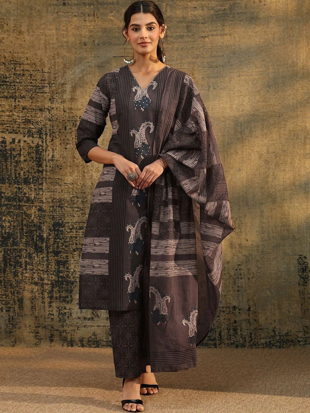 Grey Paisley Printed Cotton Straight Suit Set