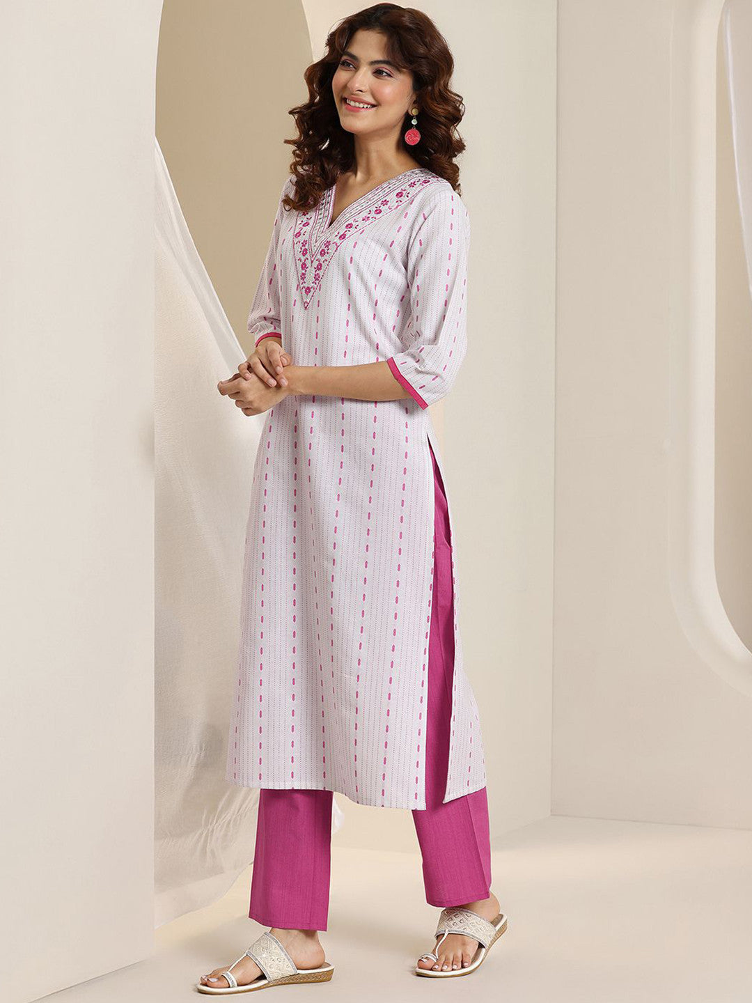 Women Ethnic Motifs Printed Kurta with Trousers & Dupatta