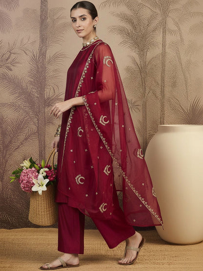 Embroidered Round Neck Kurta Sets