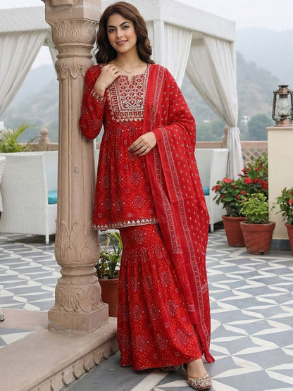 Dhiyona AN Women Ethnic Motifs Printed Empire Thread Work Pure Cotton Kurta with Sharara & With Dupatta