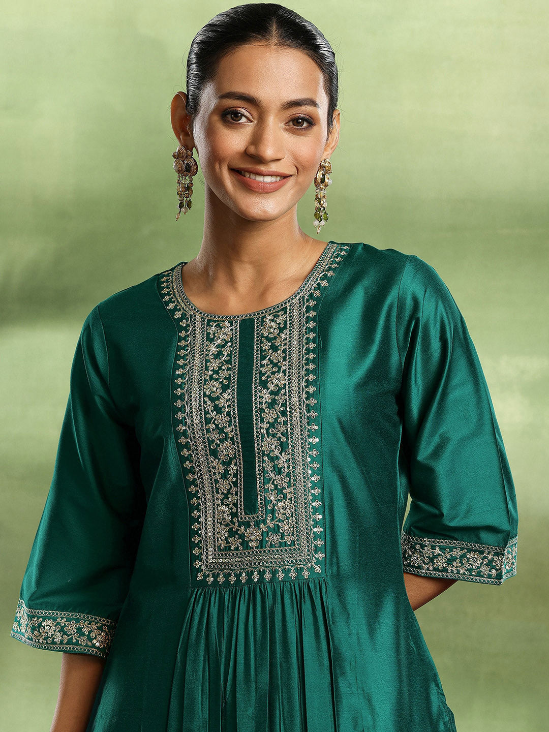 Floral Yoke Design Pleated Sequinned Republic Day Kurta with Trouser