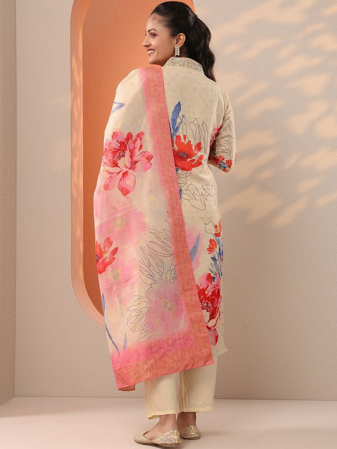 Women Floral Printed Regular Sequinned Kurta with Trousers & With Dupatta