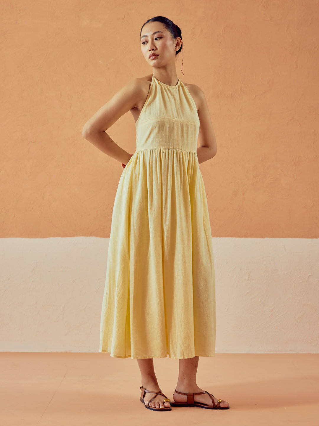 Dhiyona FL Women's Light Yellow Solid Linen Midi Dress