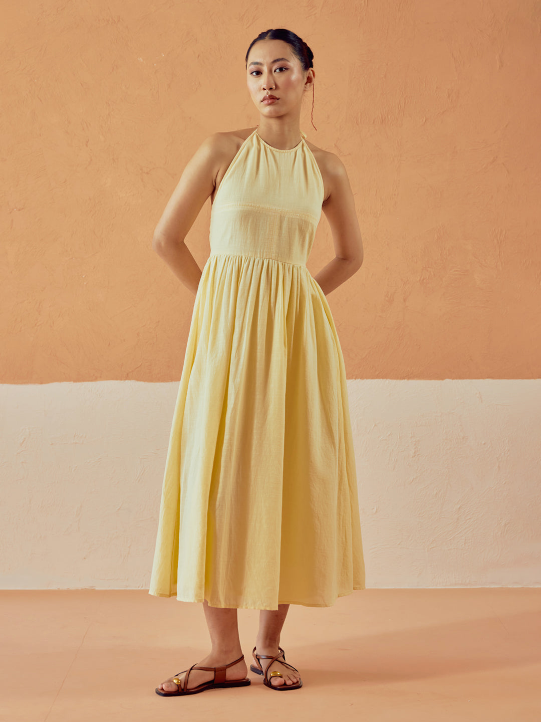 Dhiyona FL Women's Light Yellow Solid Linen Midi Dress