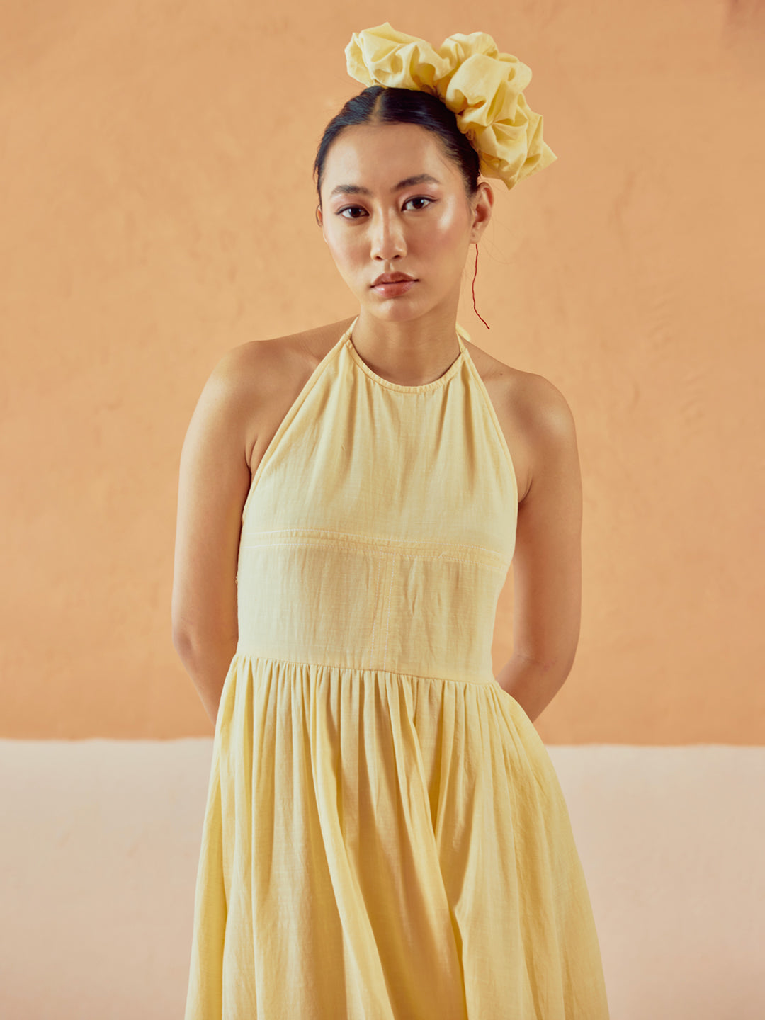 Dhiyona FL Women's Light Yellow Solid Linen Midi Dress