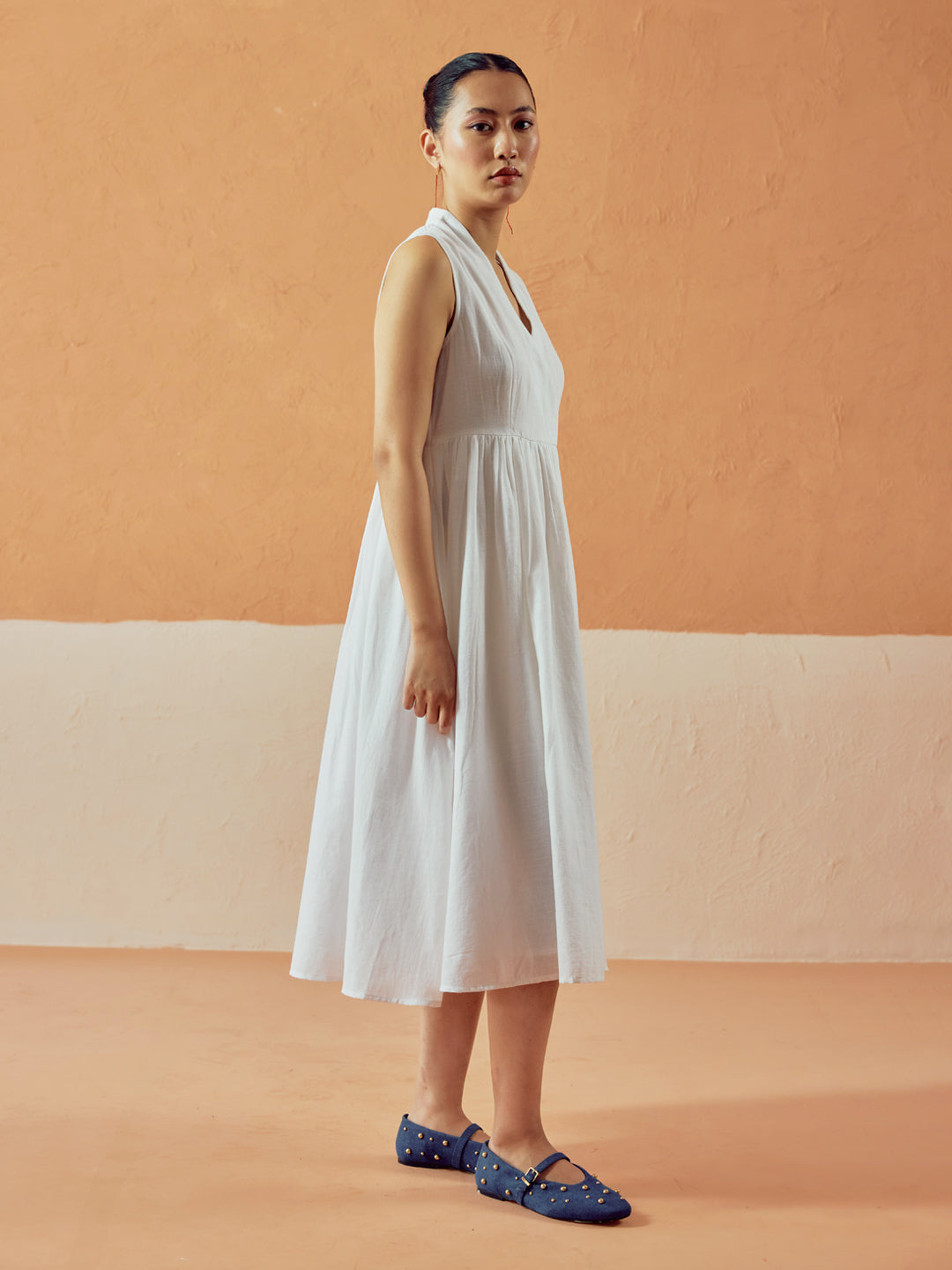 Dhiyona FL Women's White Solid Linen Maxi Dress