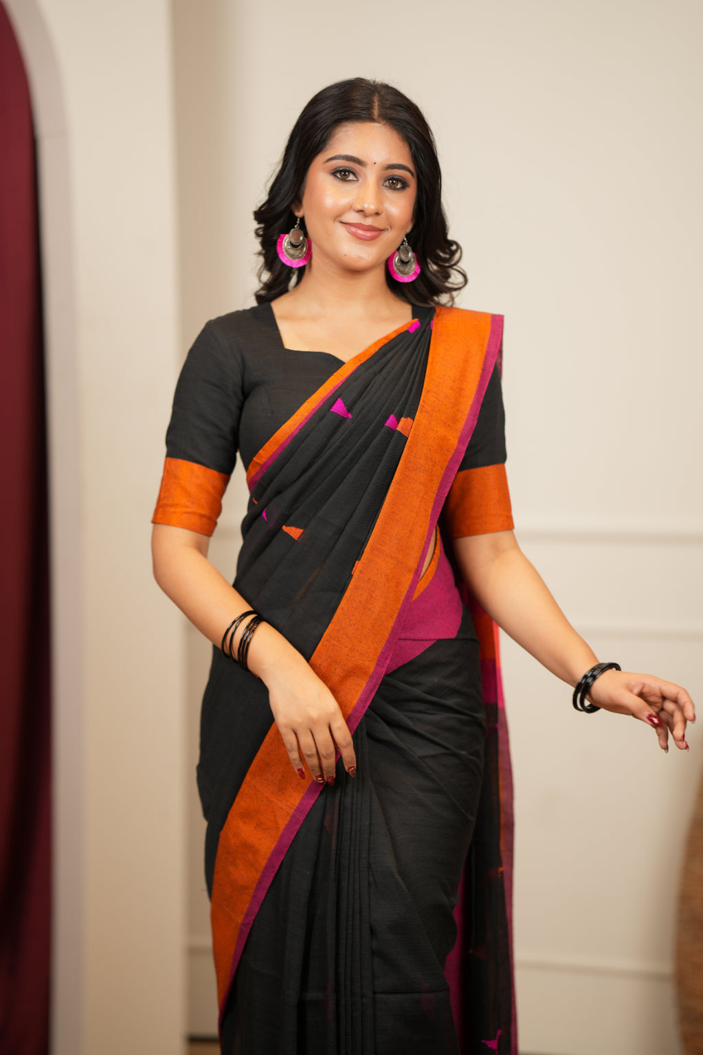 Dhiyona SS Artisan Glow – Black Pink Handloom Saree