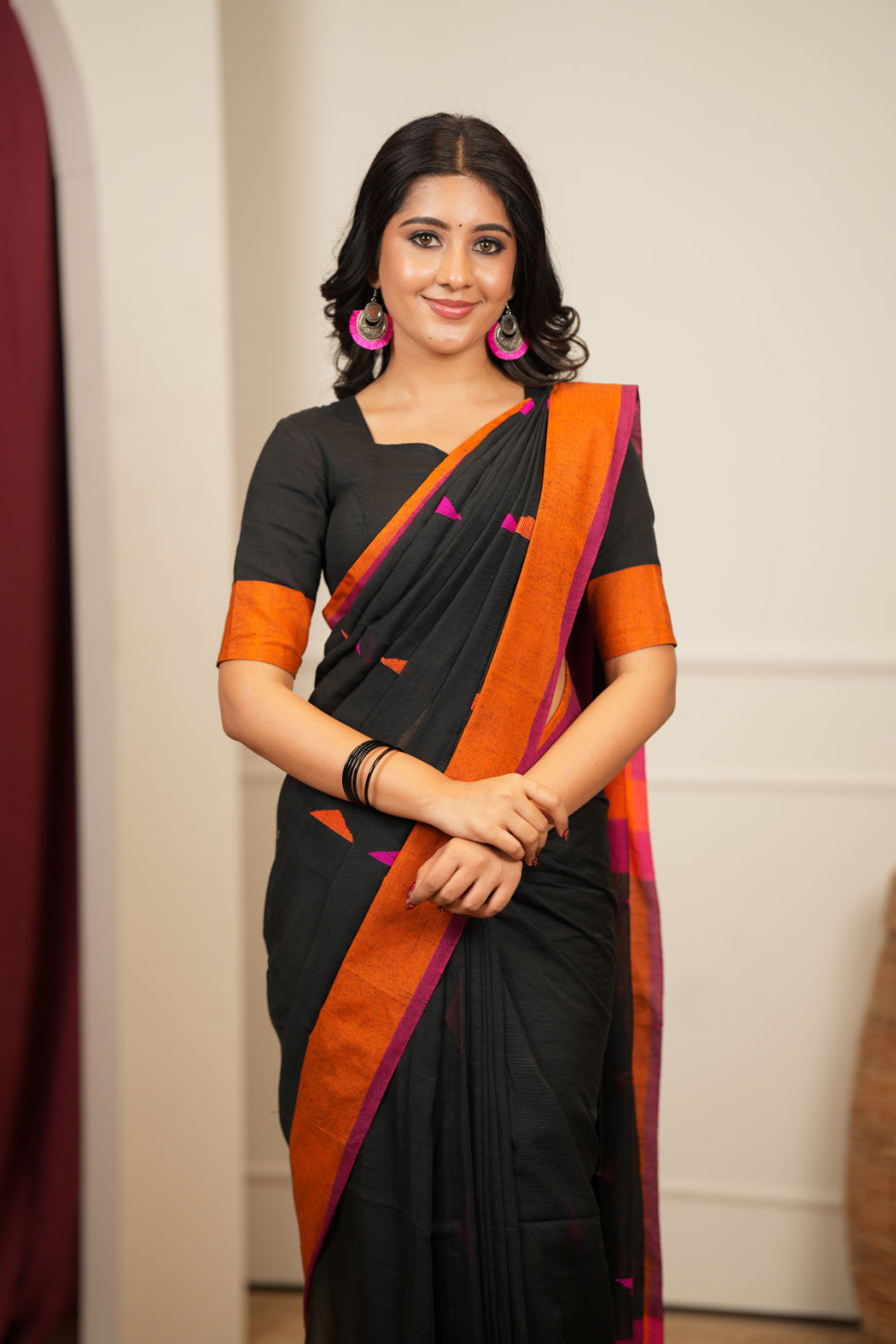 Dhiyona SS Artisan Glow – Black Pink Handloom Saree