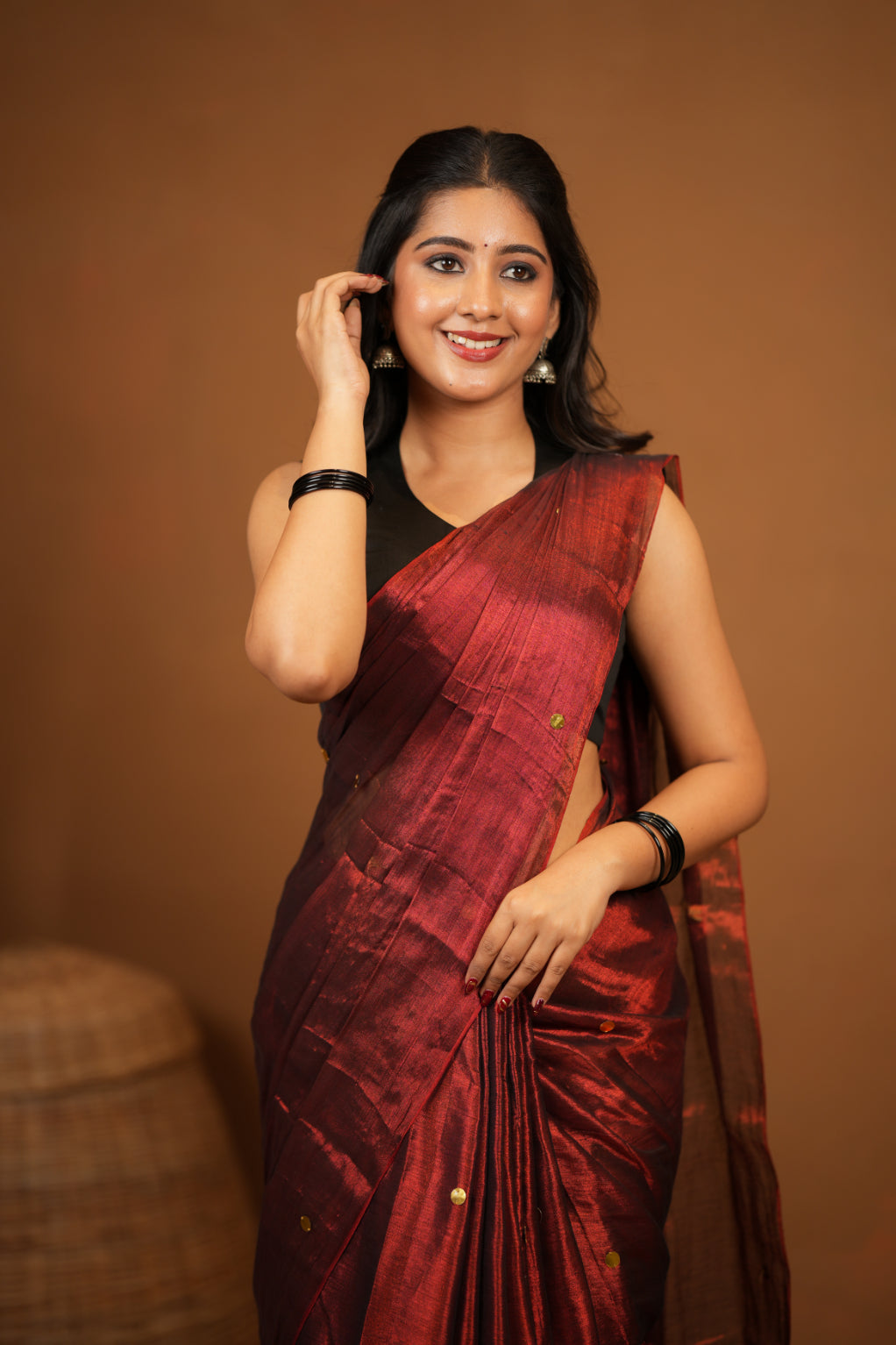 Dhiyona SS Premium Tissue Saree Accented with Siquin Shine