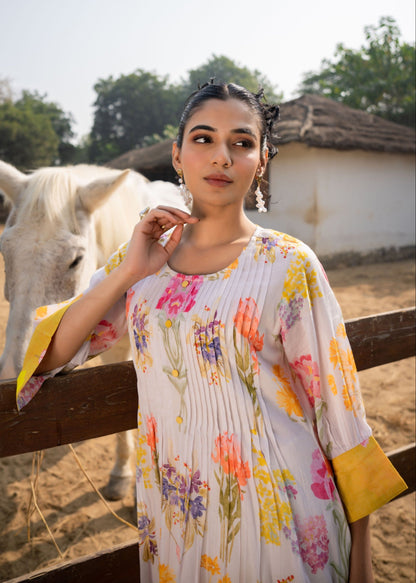Hemal Amber Floral Cotton Kurta Pant Set