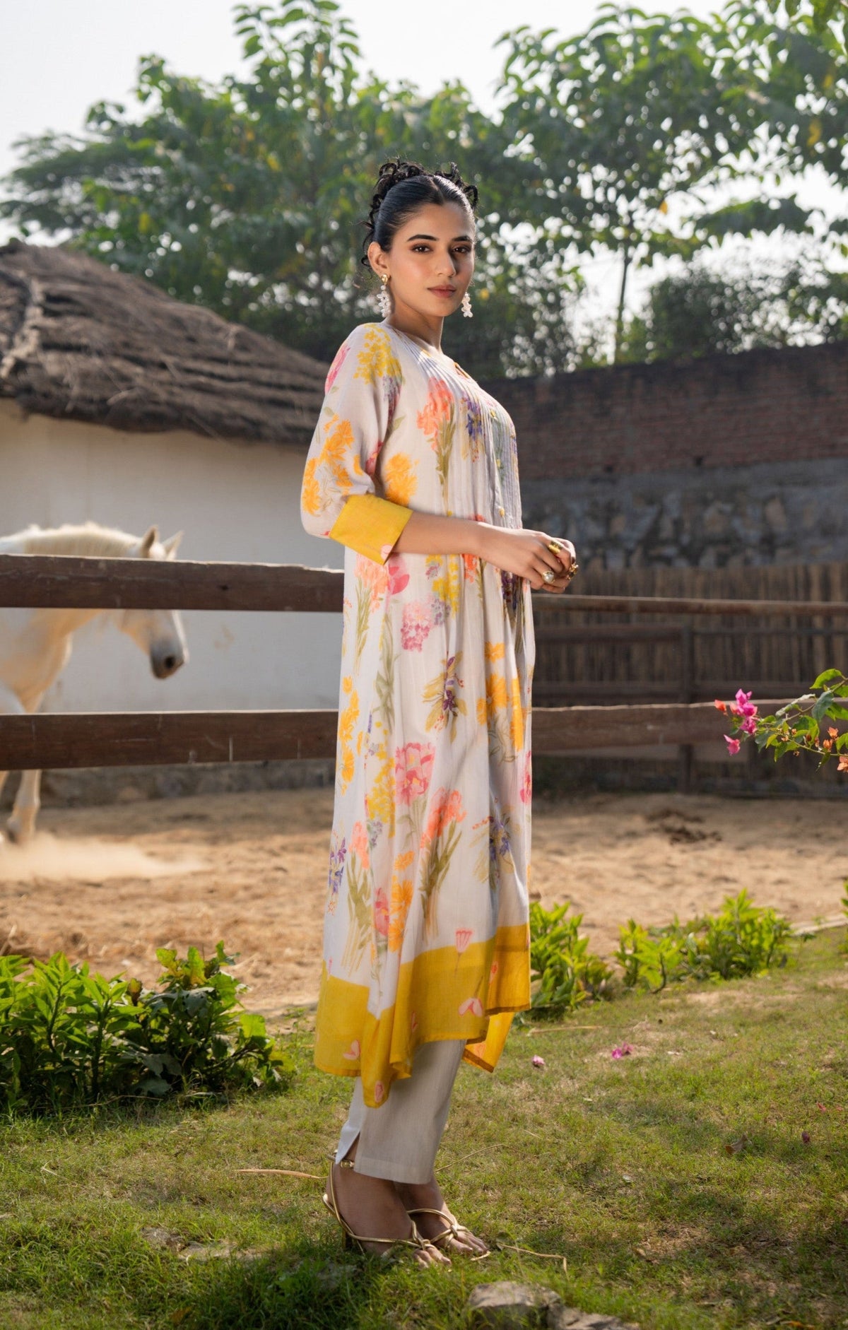 Hemal Amber Floral Cotton Kurta Pant Set