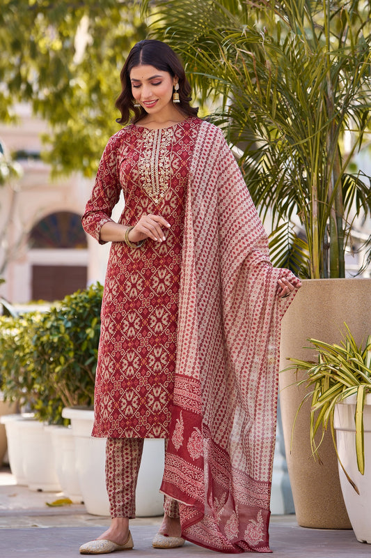 Women Red, Beige Checkered Viscose Rayon Kurta, Pant And Dupatta Set