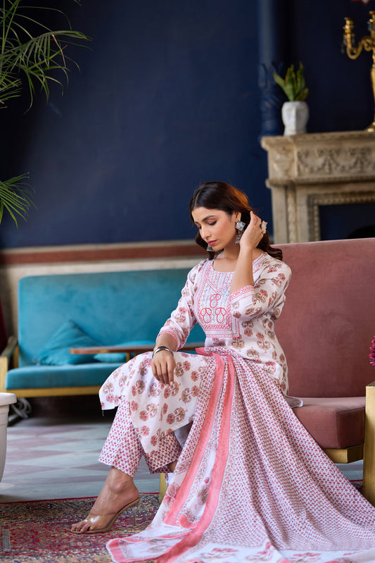 Women Lotus Pink Printed Viscose Rayon Kurta, Pant And Dupatta Set