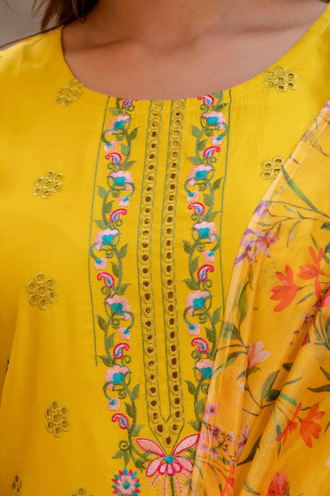 Dhiyona VV Jagruti Women Kurta and Pant Sets Viscose Roman Silk Fabric