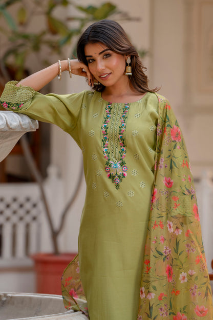 Dhiyona VV Vidya Women Kurta and Pant Sets Viscose Roman Silk Fabric