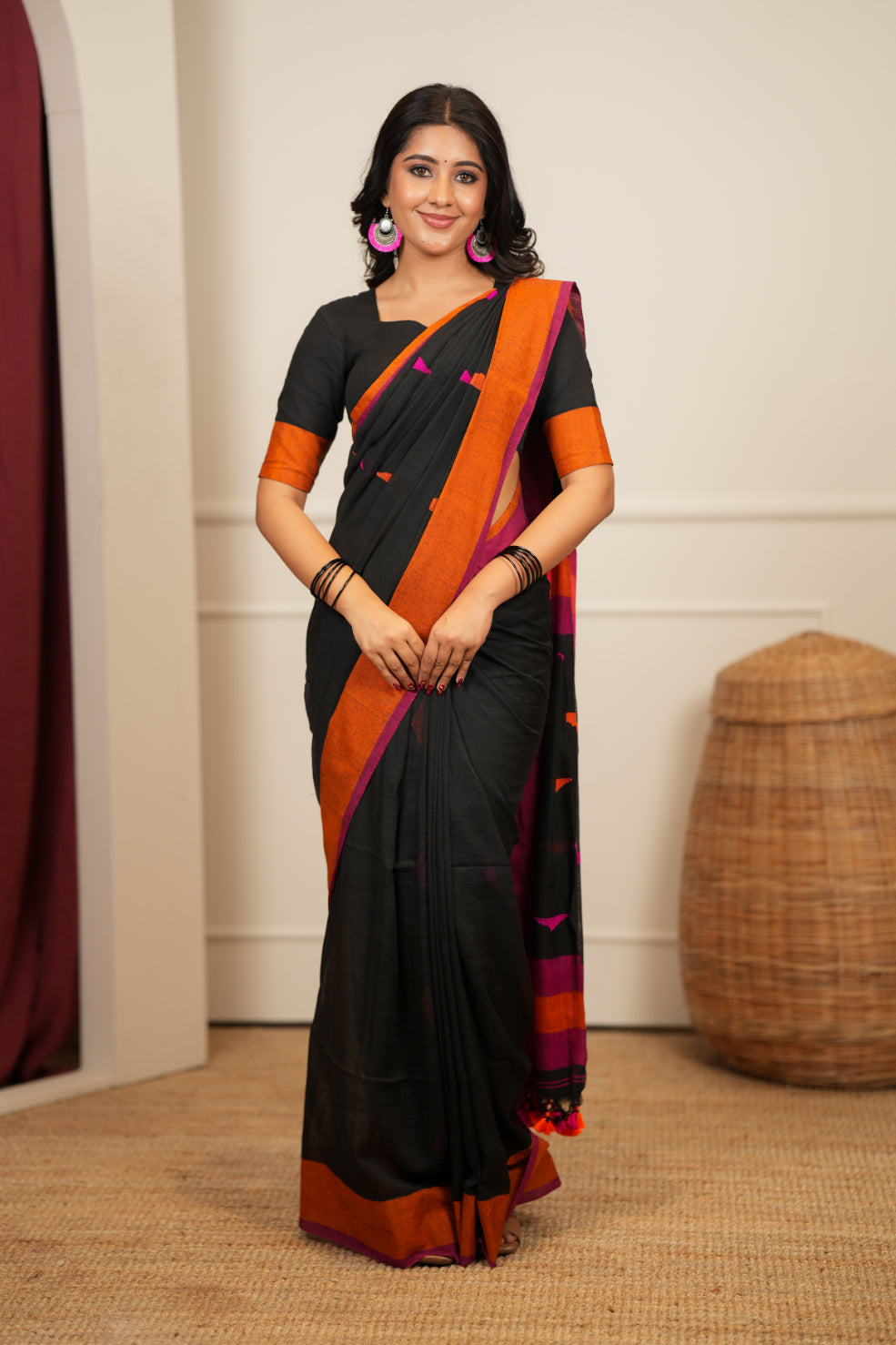 Dhiyona SS Artisan Glow – Black Pink Handloom Saree
