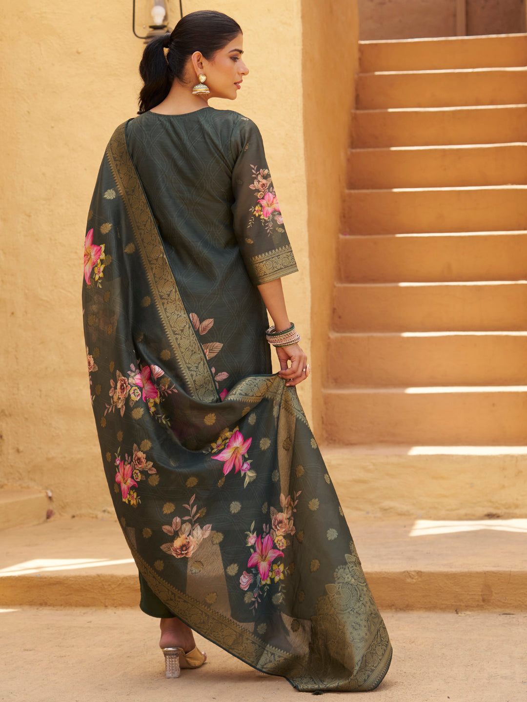 Dhiyona VV Green Silk Blend Embroidered Straight Kurta Set with Trousers & Dupatta